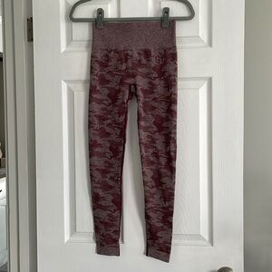 Gymshark adapt camo seamless leggings berry red small